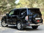 Mitsubishi Pajero-6