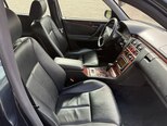 Mercedes E 240-11