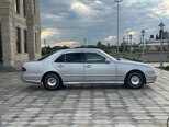 Mercedes E 240-9
