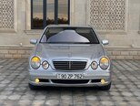 Mercedes E 240-1
