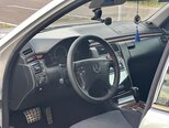Mercedes E 240-11
