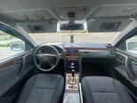 Mercedes E 240-10