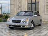 Mercedes E 240-2