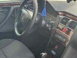 Mercedes E 240-12