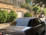 Mercedes 230 E-3