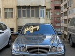 Mercedes E 220-1