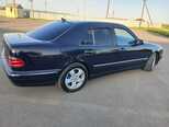 Mercedes E 240-5