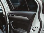 Volkswagen Passat-21