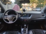 Hyundai Accent-11