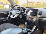 Kia Sorento-16