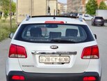 Kia Sorento-13