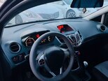 Ford Fiesta-12