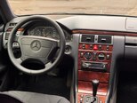 Mercedes E 240-8