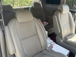 Kia Carnival-5