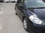 Nissan Tiida-5
