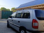 Opel Zafira-5