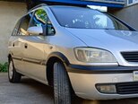 Opel Zafira-2