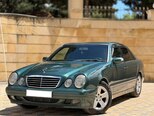 Mercedes E 220-1