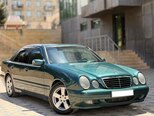 Mercedes E 220-2