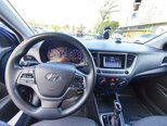 Hyundai Accent-12