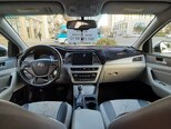 Hyundai Sonata-5