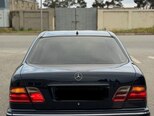 Mercedes E 270-15