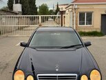 Mercedes E 270-2