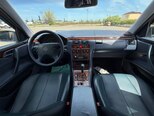 Mercedes E 270-19