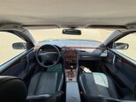 Mercedes E 270-21