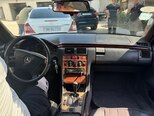 Mercedes E 230-6