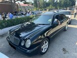 Mercedes E 230-3