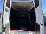 Ford Transit-9