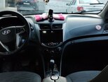 Hyundai Accent-8