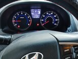 Hyundai Accent-4