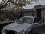 Mercedes E 240-1