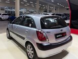 Kia Rio-7