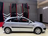 Kia Rio-5
