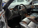 Mercedes E 240-11
