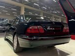 Mercedes E 240-8