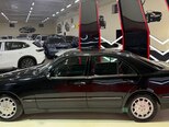 Mercedes E 240-5