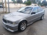 BMW 320-1