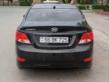 Hyundai Accent-4
