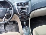 Hyundai Accent-8