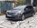 Toyota Prius V-3