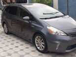 Toyota Prius V-4