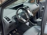 Toyota Prius V-6