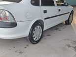 Opel Vectra-3