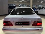 Mercedes E 220-10