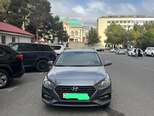 Hyundai Accent-1