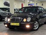 Mercedes E 240-1